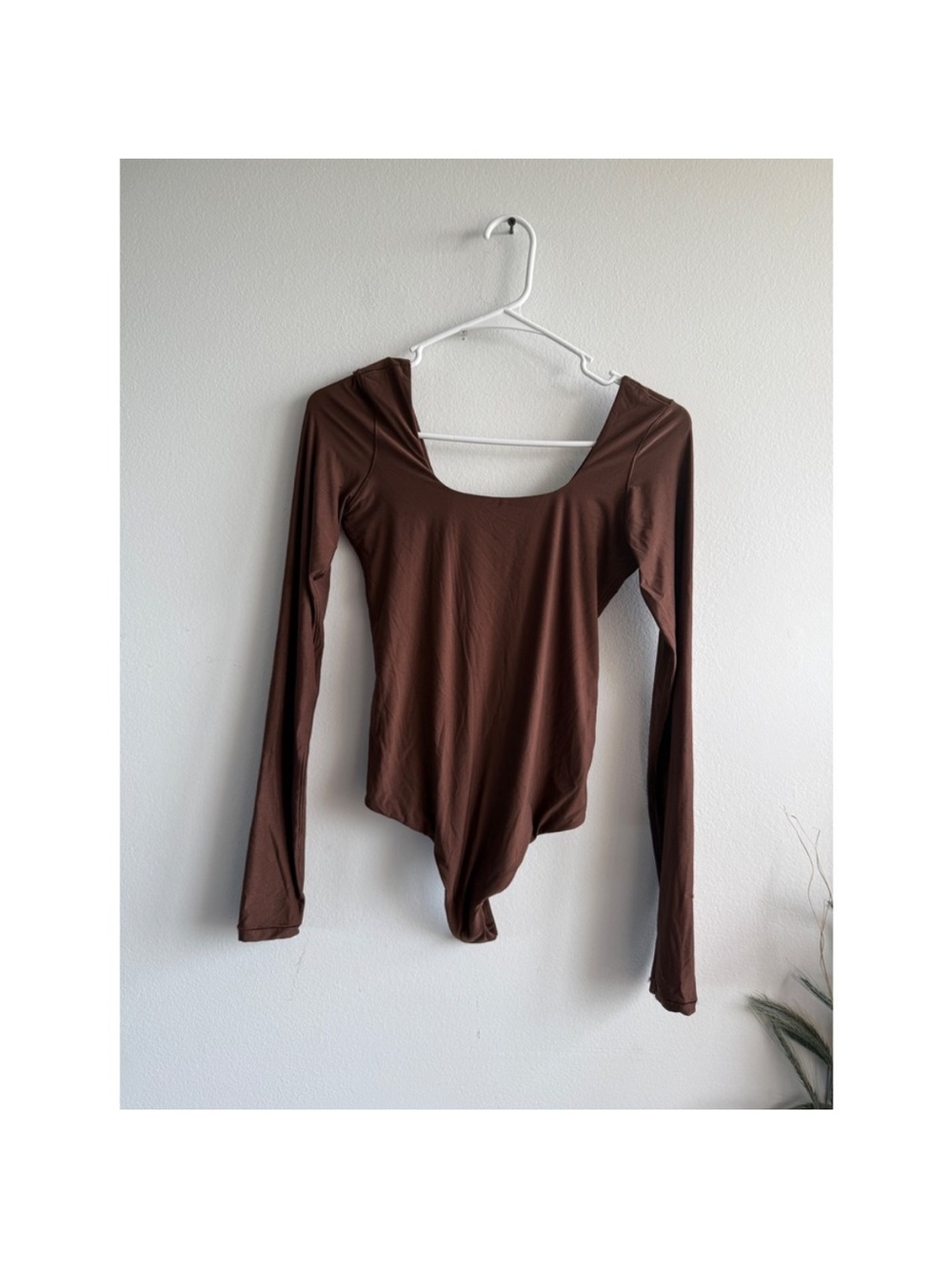 Smoothez by Aerie Women's Long Sleeve Scoop Neck Bodysuit - Brown